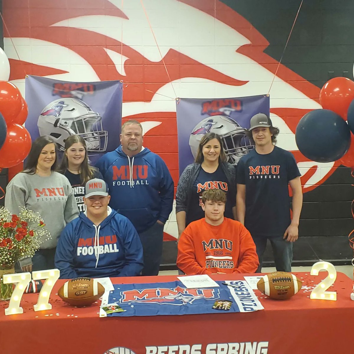 rswolvesfb's tweet photo. Congratulations to Blayne Blevins and Evan Gross for signing to play college football at @MNUFootball_ Thank you both for the amazing contributions you have made for our program! Can't wait to see you both tear it up at the next level! 🐺💯 https://t.co/kYIaqwnt2v