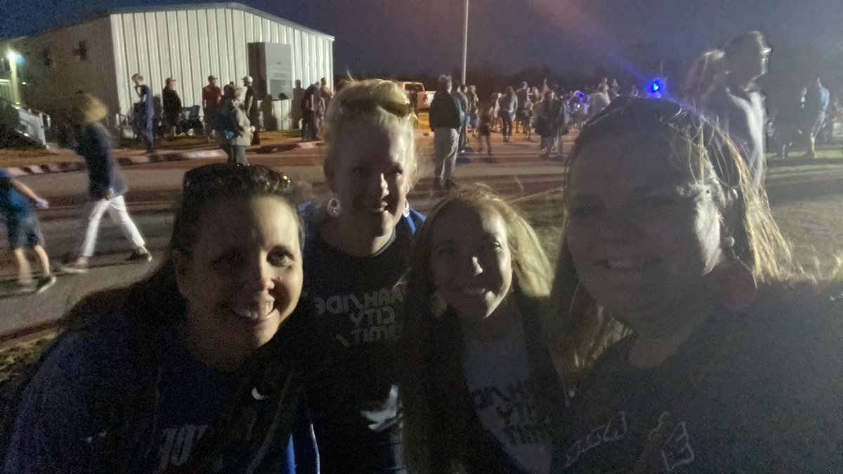 Beth Barr tweet media