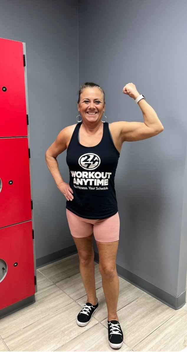 1Teraseta's tweet photo. #woalawrenceburg
#flexfriday https://t.co/q7prxR1pcW