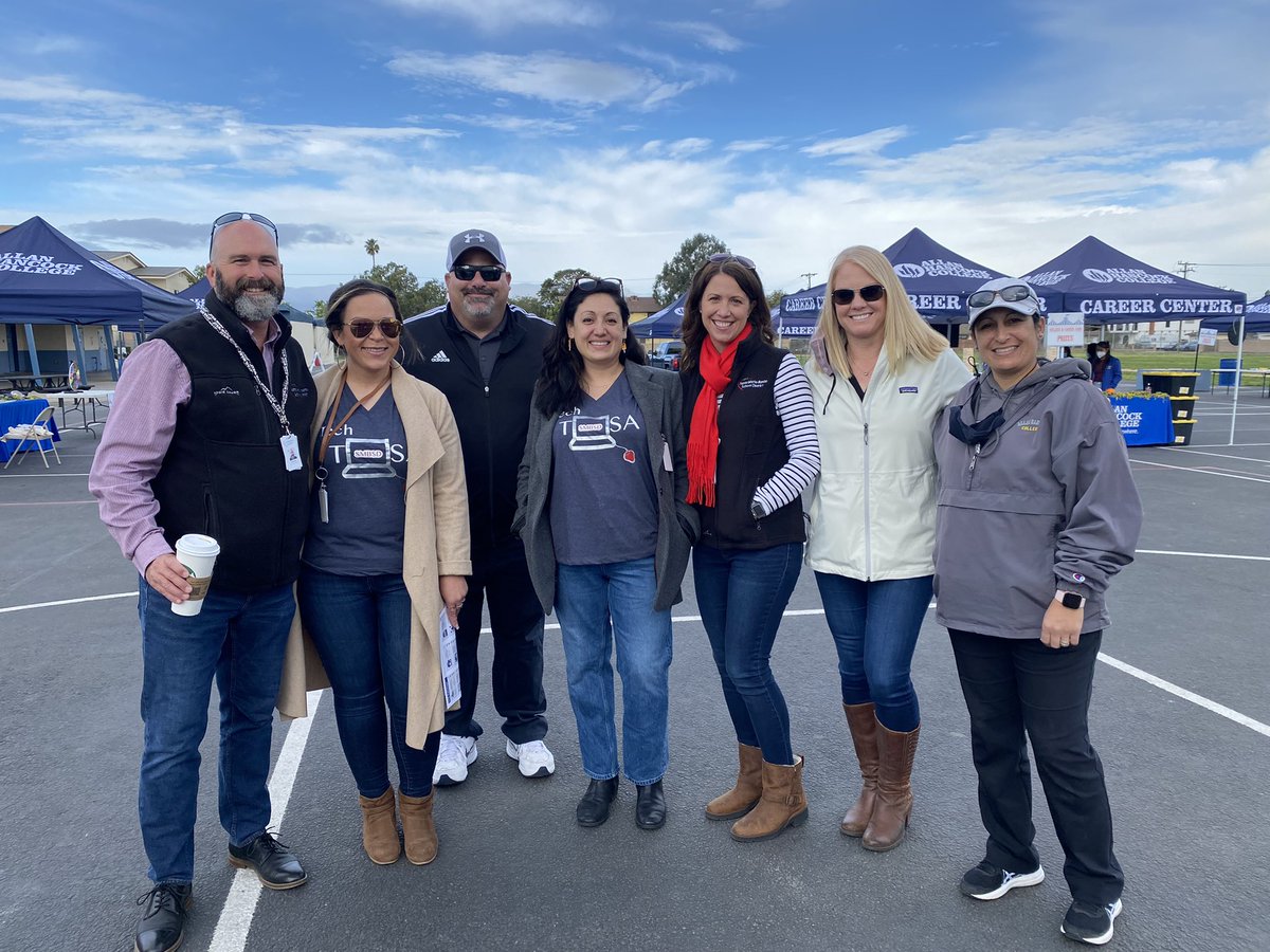 Sarah Cameron tweet media