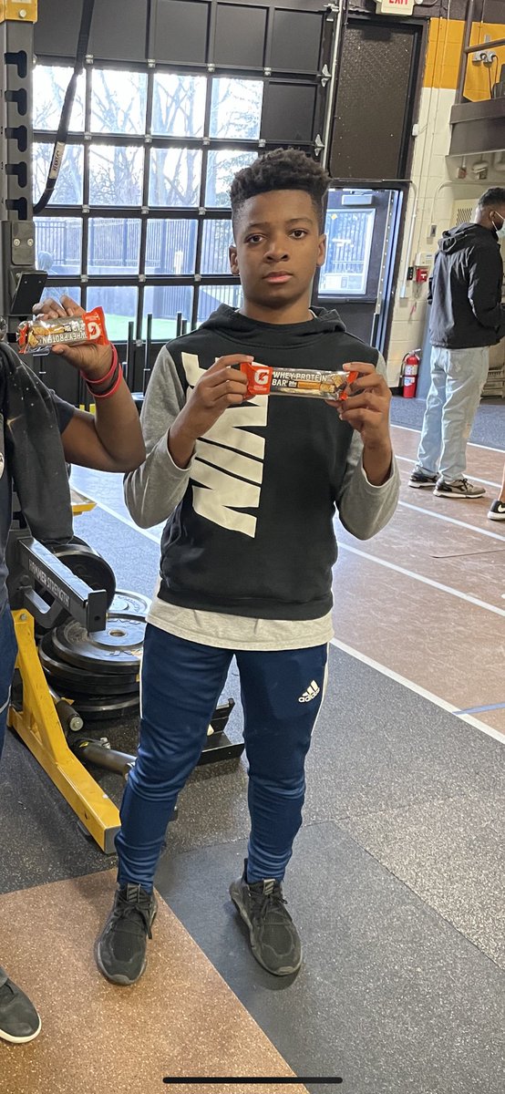 mjhsarcfootball's tweet photo. Old habits are hard to break! Englenn just keeps working, but now he’s also leading the incoming 7th graders in the weight room too! He takes tonight’s @gatorade “Bring Your Own Juice” award. #arcleadership #bringyourownjuice https://t.co/4TzqrU51pQ