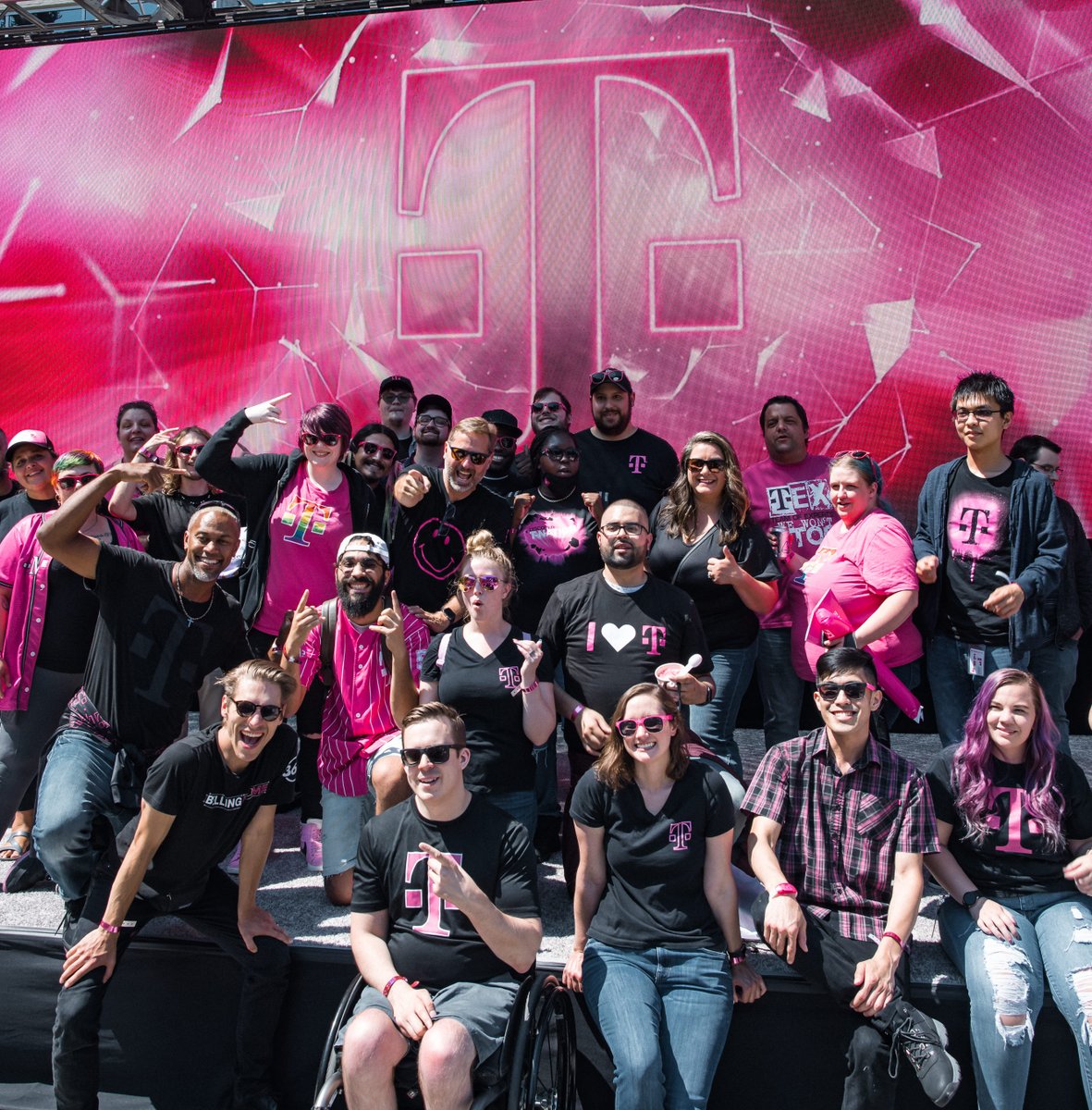 Mike Sievert tweet media