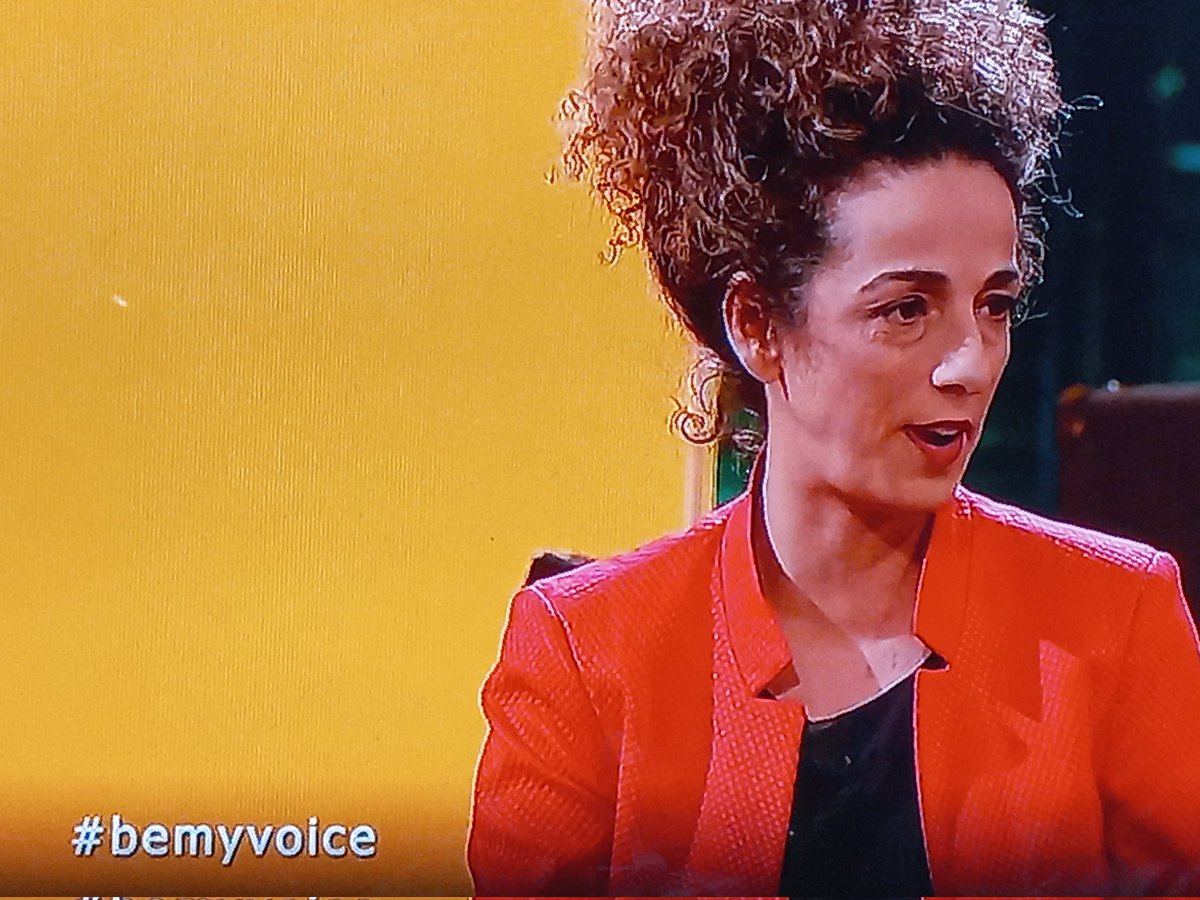 S2020xyz's tweet photo. 🇮🇹 "Ha mai sentito cantare una #donna? Io ho cominciato a cantare." 🇬🇧 "I asked if he had ever heard a #woman sing. I started to sing." #propagandalive #bemyvoice #Iran #Italy #television #televisione #la7 #MasihAlinejad @AlinejadMasih https://t.co/pigxoTqsOP