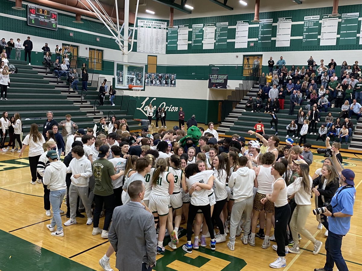 kirby_ben's tweet photo. Dragons did it 40-34, District Championship! https://t.co/6A3oGEwXx8