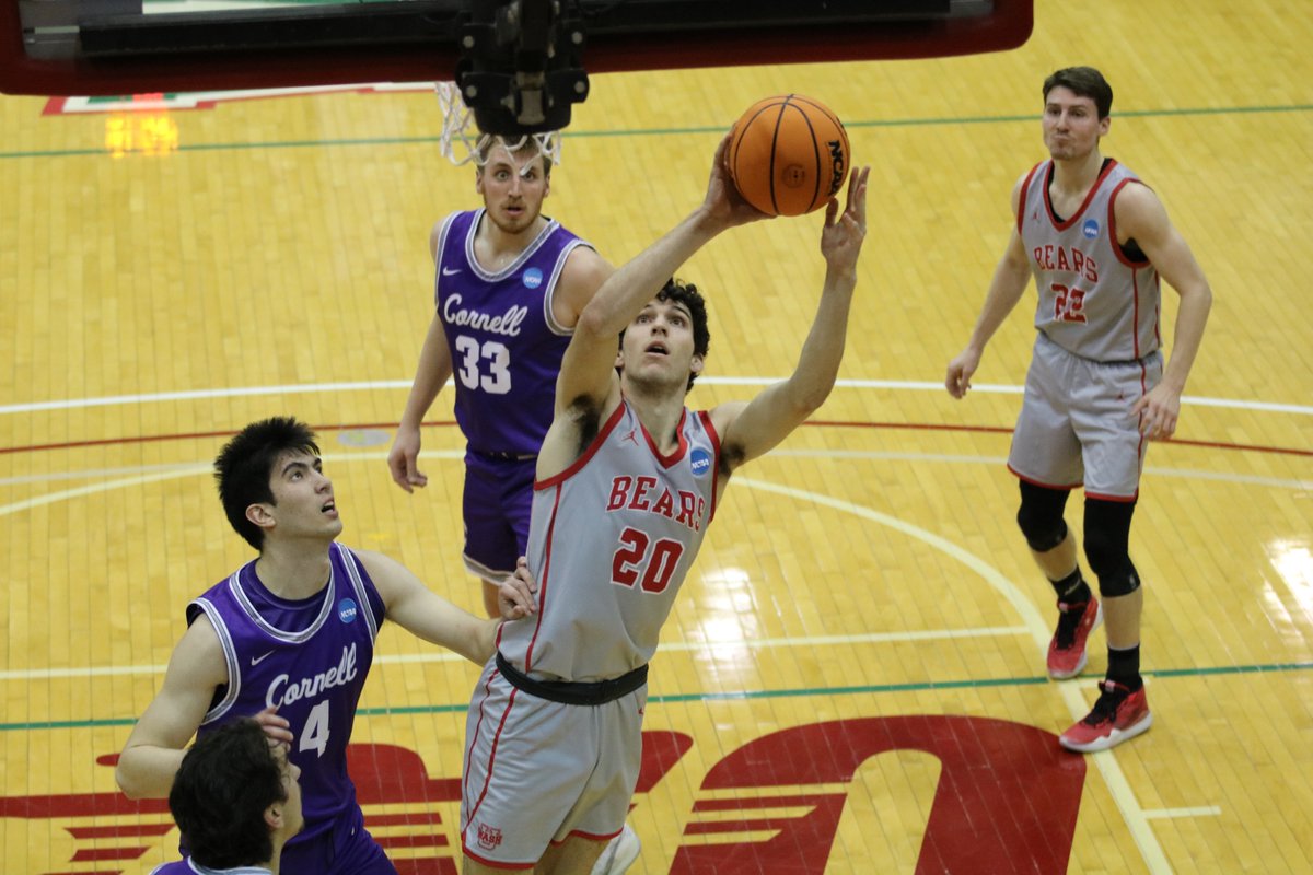 Bears Win!! 

<a href="/WashUBasketball/">WashU Basketball</a> is moving on to the 2nd round of the NCAA Tournament! 

Final: WashU 71, Cornell 58 

🏀Nolan - 28 points, 5 steals 
🏀Jacob - 20 points, 5 assists 
🏀Doyle - 11 points, 7 rebounds 
🏀Wolf - 12 rebounds 

#LetsGoWashU | #d3hoops