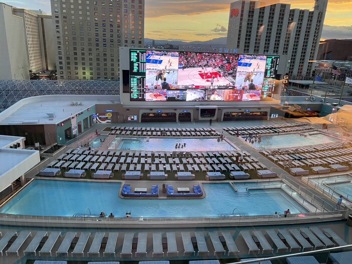 fattankwba's tweet photo. The view from my room at @CircaLasVegas of @stadiumswim is pretty cool!! Viva Las Vegas. https://t.co/0Jjv8GvboP