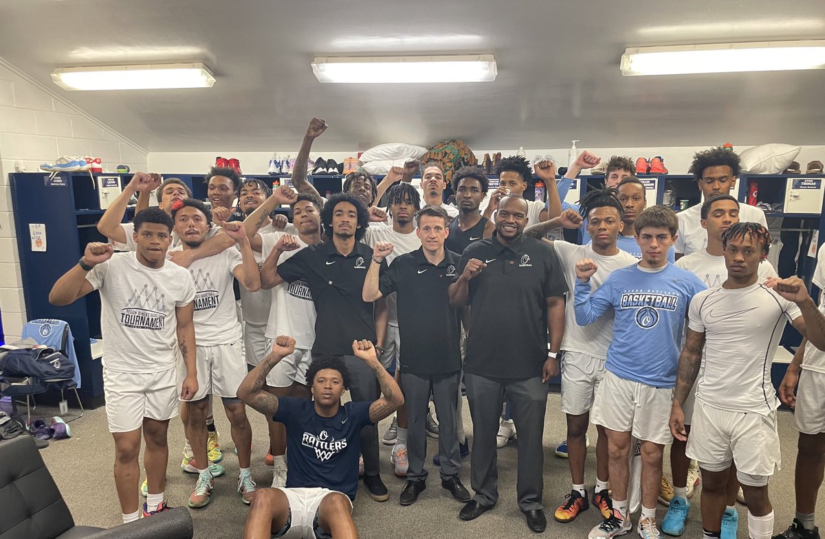 CrassBasketball's tweet photo. In our Semi-Final Match up tonight our Coaches will be rocking the @RisingCoaches @DeiRising Equality and Inclusion Pins. 

Our program represents this movement and works for change in our world everyday. 

Catch them play tonight at 7 pm MT: https://t.co/COxdDDupd2 https://t.co/yJrOtXjqIr