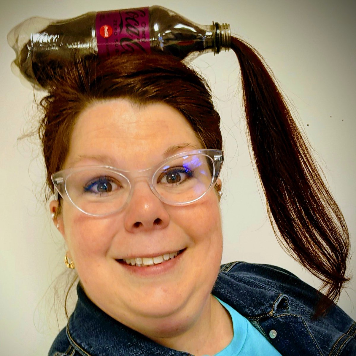 MsArtTPants's tweet photo. Crazy hair day!
@SonntagElem @friscofinearts https://t.co/RomYd6seIw
