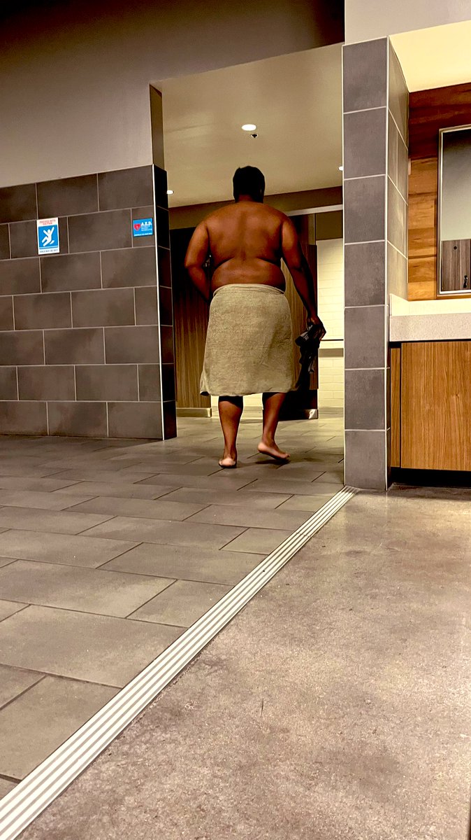 GuruHealing's tweet photo. It’s seems the Gays at @GoEOSfit are the few that respect the rules of #noshoes #noclothes #nocellphone #noplayingcarrds In the #sauna but after seeing this guy take off his towel inside to be seen I literally almost 🤢 🤮 Bro this is NOT a #gaybathhouse #norespect #sick #pig https://t.co/cdRCYqxW4k