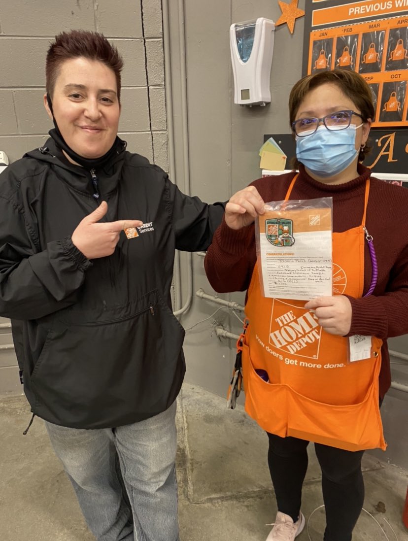 KimD430's tweet photo. #SecaucusHD #D90 Congrats to our February Cashier of the Month Rosario (aka Lupita) for exceeding metrics & excellent job with customer service!! I am proud to manage such an excellent team! Continue the amazing work! https://t.co/j8MfZAVLVf