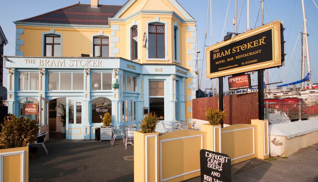 MikeySlashic's tweet photo. “Yeah, everyone here in Ireland knows that Bram Stoker’s Irish. It’s kind of a point of pride[laughs]”
                                      -“County Hell”Film Maker,Chris Baugh
#FFBMovieNight
#CountyHell
#MutantFam
#BramStoker 

Clontarf,Dublin https://t.co/POQe64bw1L