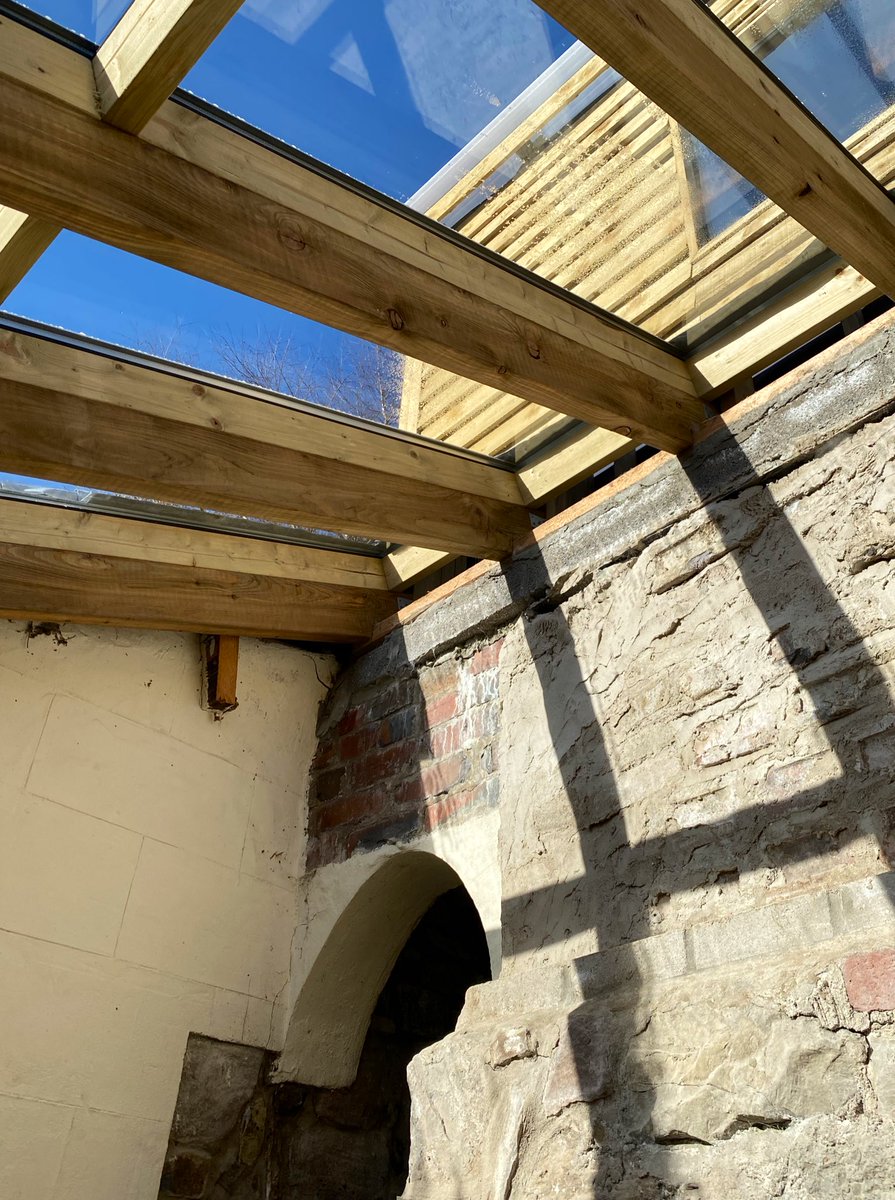 Loving the light in my studio but sadly thinking of what’s going on in the world #light #UkraineUnderAttaсk #Monmouthshire