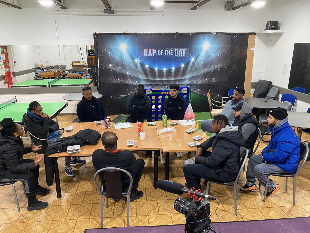 Grassroots4good's tweet photo. Great turn out for our Sport, mental health and community safety workshop in East London this weekend @Grassroots4good x @HackneyWickFC 🌱⚽️🟢⚪ x ⚫🟡 #thistimeforgood #grassrootsforgood #education #grassrootsfootballrevolution #football #socialimpact #thewickersinthecommunity https://t.co/ZfSAceckJB