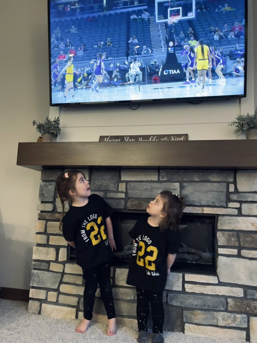 HoschDaddy's tweet photo. Girls were excited their shirts got here just in time for the B1G tourney so they could rep #22 @CaitlinClark22 #GirlDad https://t.co/aWNrzdVCot