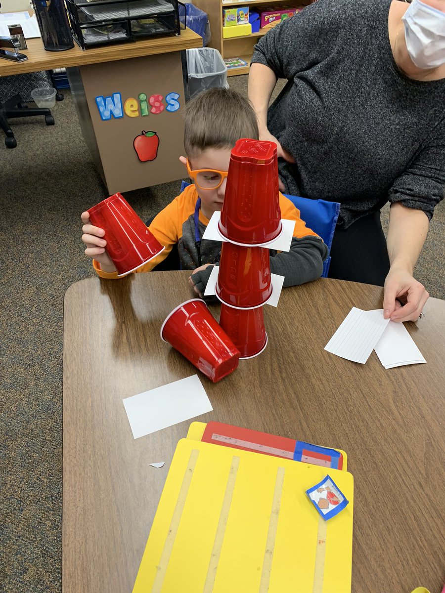 CRAMrsWeiss's tweet photo. Who can build the tallest “Cat in the Hat” stack? We had a great time with our STEAM challenge today! 📚 #ReadAcrossAmerica #Steam @CRA_Bulldogs https://t.co/eIJjVFheYj