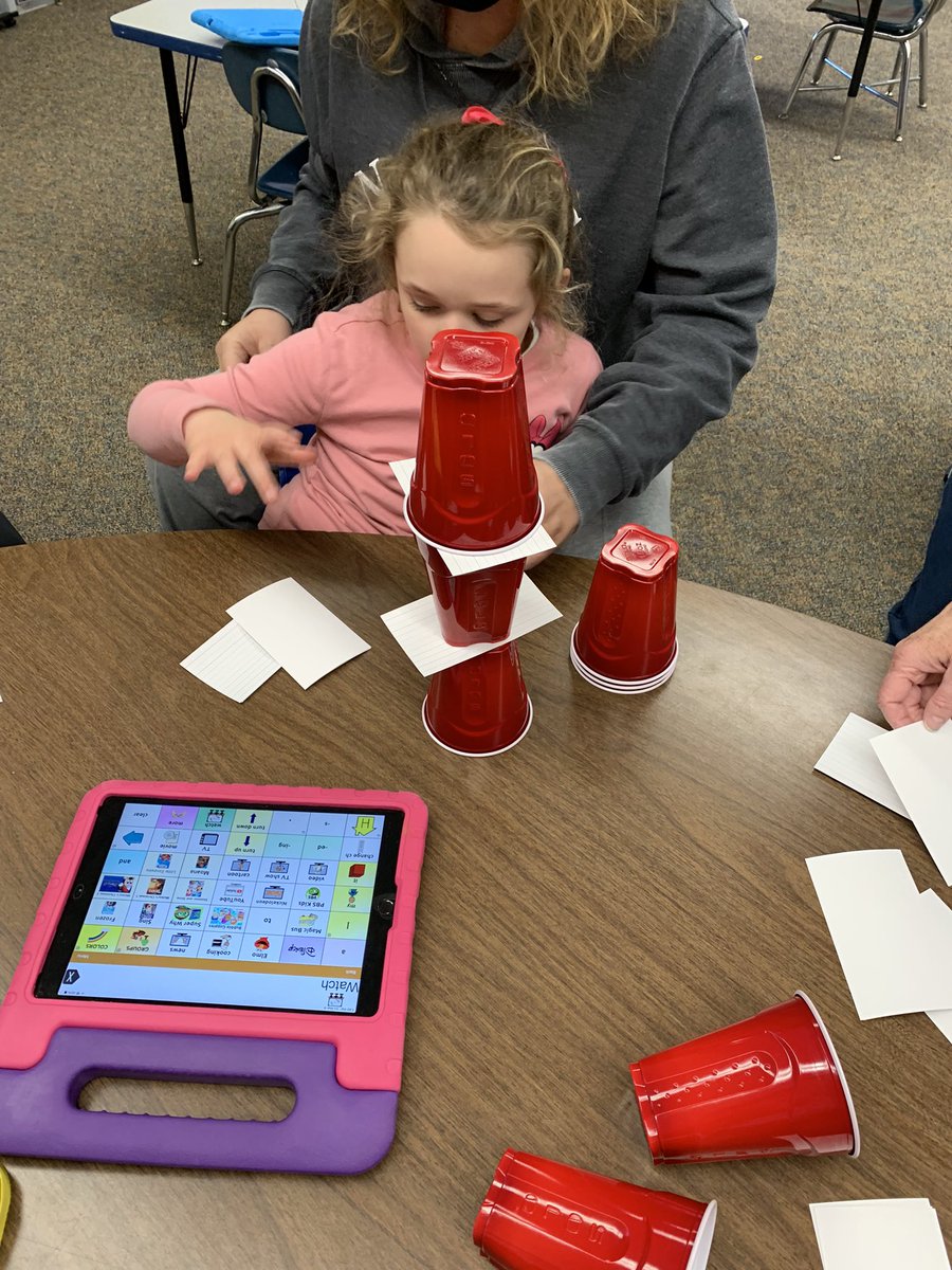 CRAMrsWeiss's tweet photo. Who can build the tallest “Cat in the Hat” stack? We had a great time with our STEAM challenge today! 📚 #ReadAcrossAmerica #Steam @CRA_Bulldogs https://t.co/eIJjVFheYj