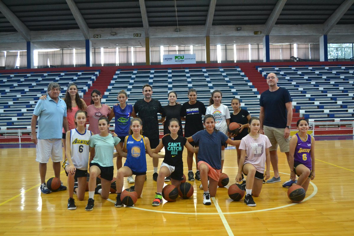 🏋🏻‍♂️🏀 Finalizó una nueva jornada de entrenamientos físico-técnicos con el profesor <a href="/equilavayen/">Ezequiel Lavayen</a> 

También se llevó a cabo una charla de capacitación para dirigentes de los clubes a cargo del profesor <a href="/jorgediazvelez/">jorge diaz velez</a> 

<a href="/fubbuy/">FUBB - Selección Uruguaya</a>