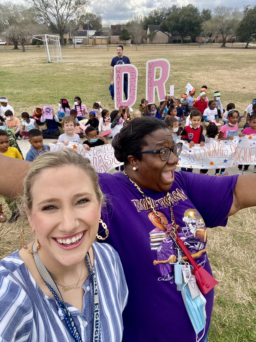 RobersonsPALS's tweet photo. There’s a new DR in the house!!! So incredibly lucky to be a part of such an amazing celebration for all of her hard work! You are an inspiration Dr. @vasquez_kylene !!! #rockstar #thatsmyboss https://t.co/EmkD1Ojjmx