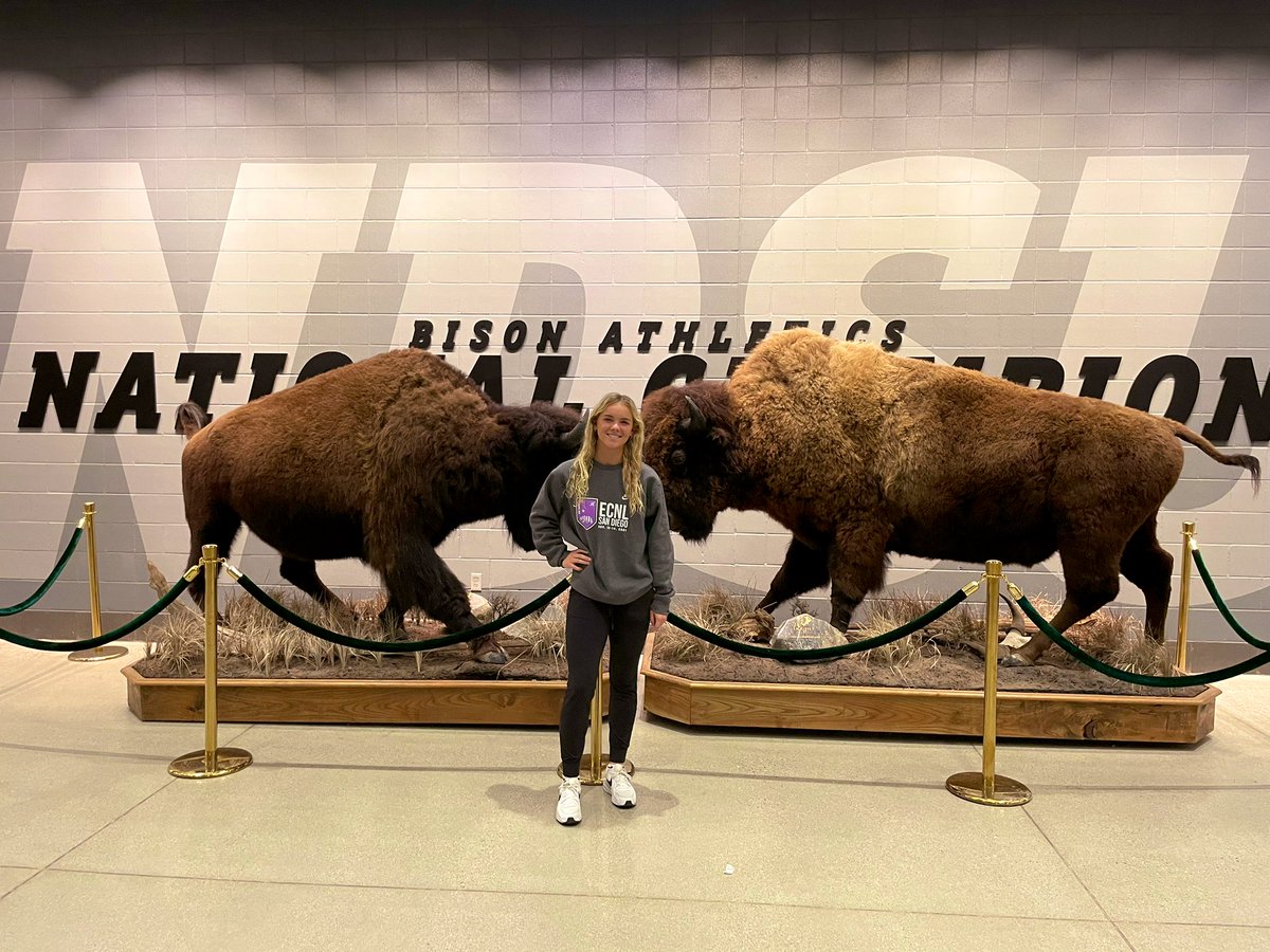 What an amazing past two days spent in Fargo with the <a href="/NDSUsoccer/">NDSU Soccer</a> team!! And a big thank you to <a href="/MIKE_REGAN84/">Mike Regan</a> for a tour of your facilities and a chance to see what being a Bison is like! 🤘🏼🦬