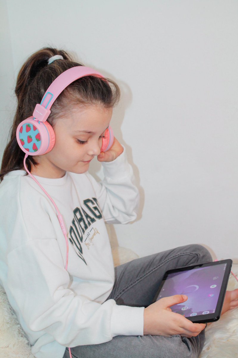 NewBee_Official's tweet photo. Stretchable headband & Comfortable soft earpads & Tangle free cord, KH-20 helps kids focus, learn and study.๐
๐ทins@abnesa09
#NewBee #headphones #BuiltForKids #onlineclasses #foucs https://t.co/hXIhRSNnkk