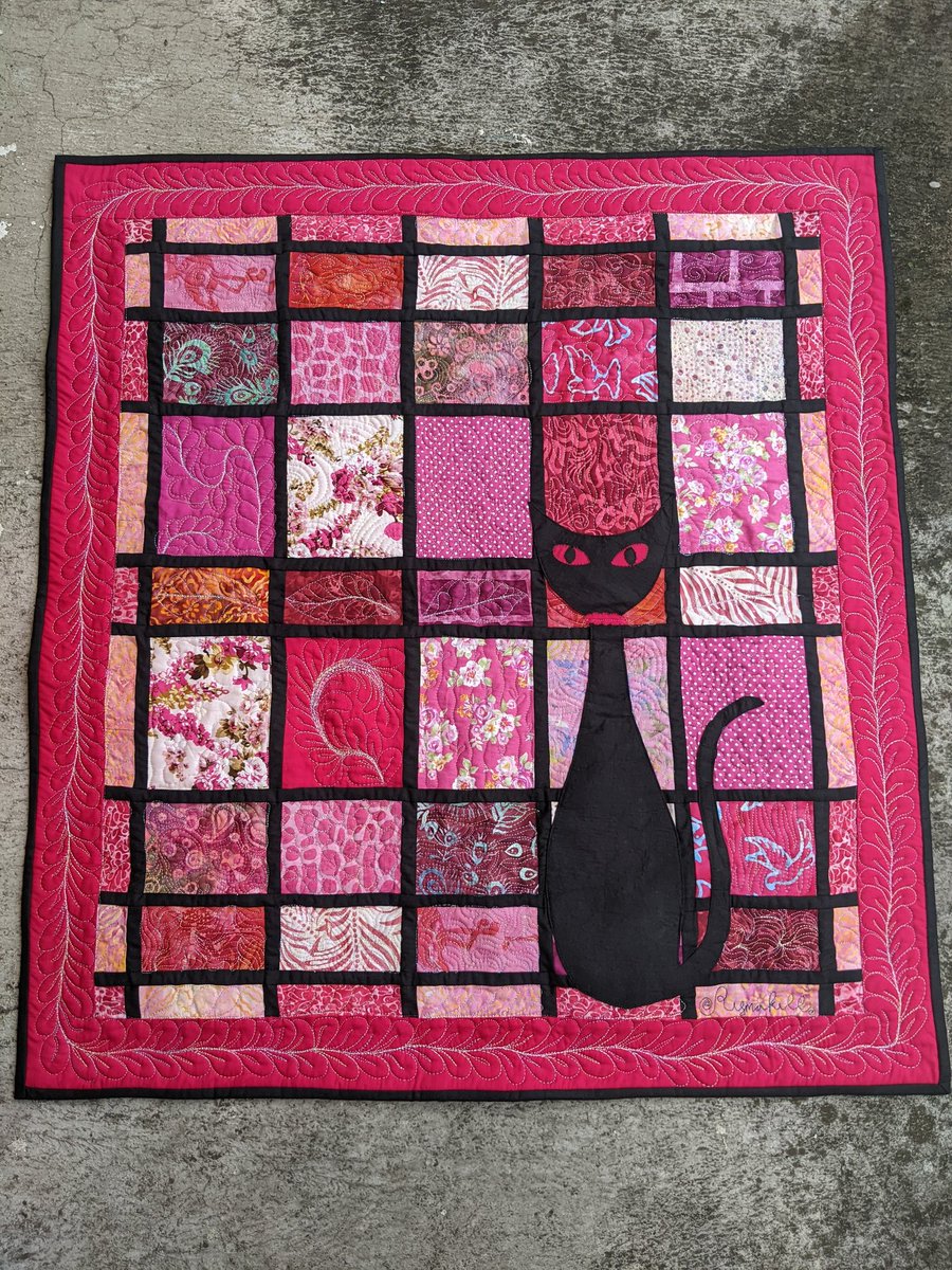 Rismakilla's tweet photo. Jadi lebih suka belakangnya 😬
#patchwork #quilting #patchworkquilting #freemotionquilting https://t.co/kWTh0fgOwL