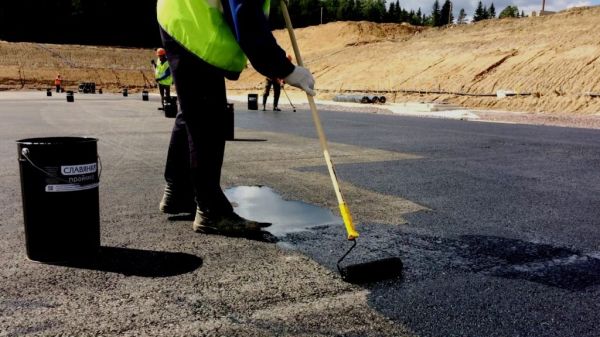 покрытие праймером. битумная мастика технониколь нанесение. битум для гидроизоляции кровли. обмазочная гидроизоляция для бетона технониколь. битумная мастика технониколь нанесение.