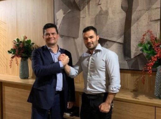 igoraraujojj's tweet photo. O Moro gosta de vazar uns áudios, cuidado com as amizades…. Os dois. https://t.co/HHv99EEGJR