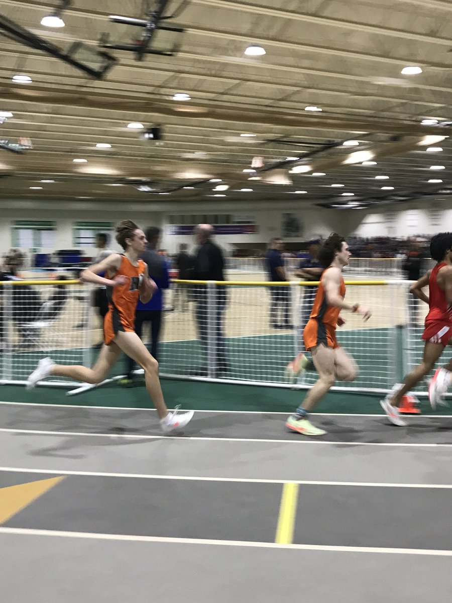 HerseyXC's tweet image. Safford and Oiler once again put themselves on the Hersey all-time list but this time in the 1600! Safford sits #2 on the indoor all time list with a 4:25.66 and Oiler sits #3 with a 4:26.40! #LeaveYourLegacy #FastIsFun #StrongerTogether