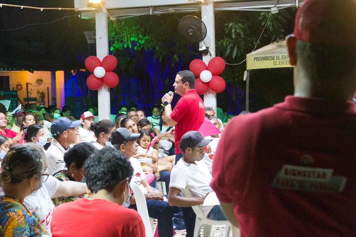 JocheTous's tweet photo. En Montería 📍consolidamos nuestro proyecto político por el #BienestarParaElPueblo
Estamos agradecidos con Paula Berrio y el Grupo San Miguel por esta gran reunión.
#FamiliaL103 #TeamTous #ModoTous https://t.co/RcpaDv1Yqu