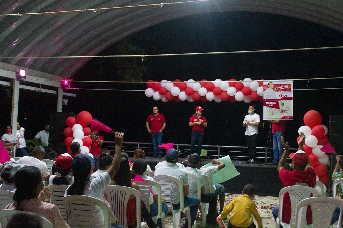JocheTous's tweet photo. En Montería 📍consolidamos nuestro proyecto político por el #BienestarParaElPueblo
Estamos agradecidos con Paula Berrio y el Grupo San Miguel por esta gran reunión.
#FamiliaL103 #TeamTous #ModoTous https://t.co/RcpaDv1Yqu