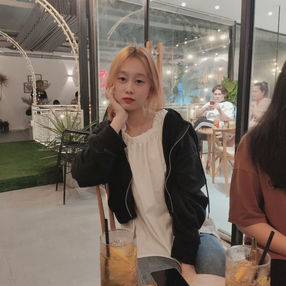 Trucgiangne's tweet photo. Tweet cho em đi 💓#AnhHosoMoi https://t.co/PTdlLaA747