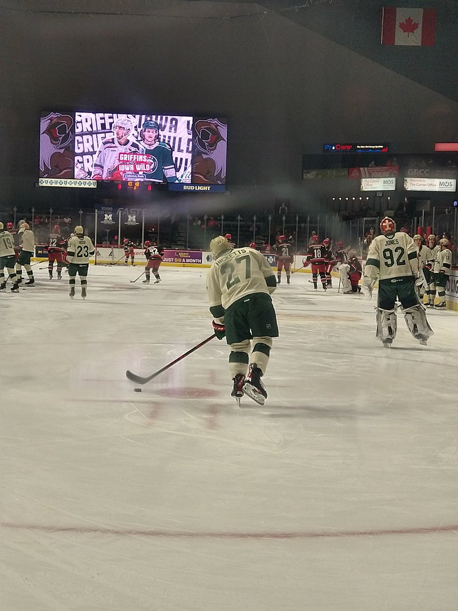 adamnoll80's tweet photo. @Hicksy_2 ran wild over the Griffins tonight.  I enjoyed watching him play again, but wish he was still on our side.
#joehickettsmafia https://t.co/SU2dkHJsoy