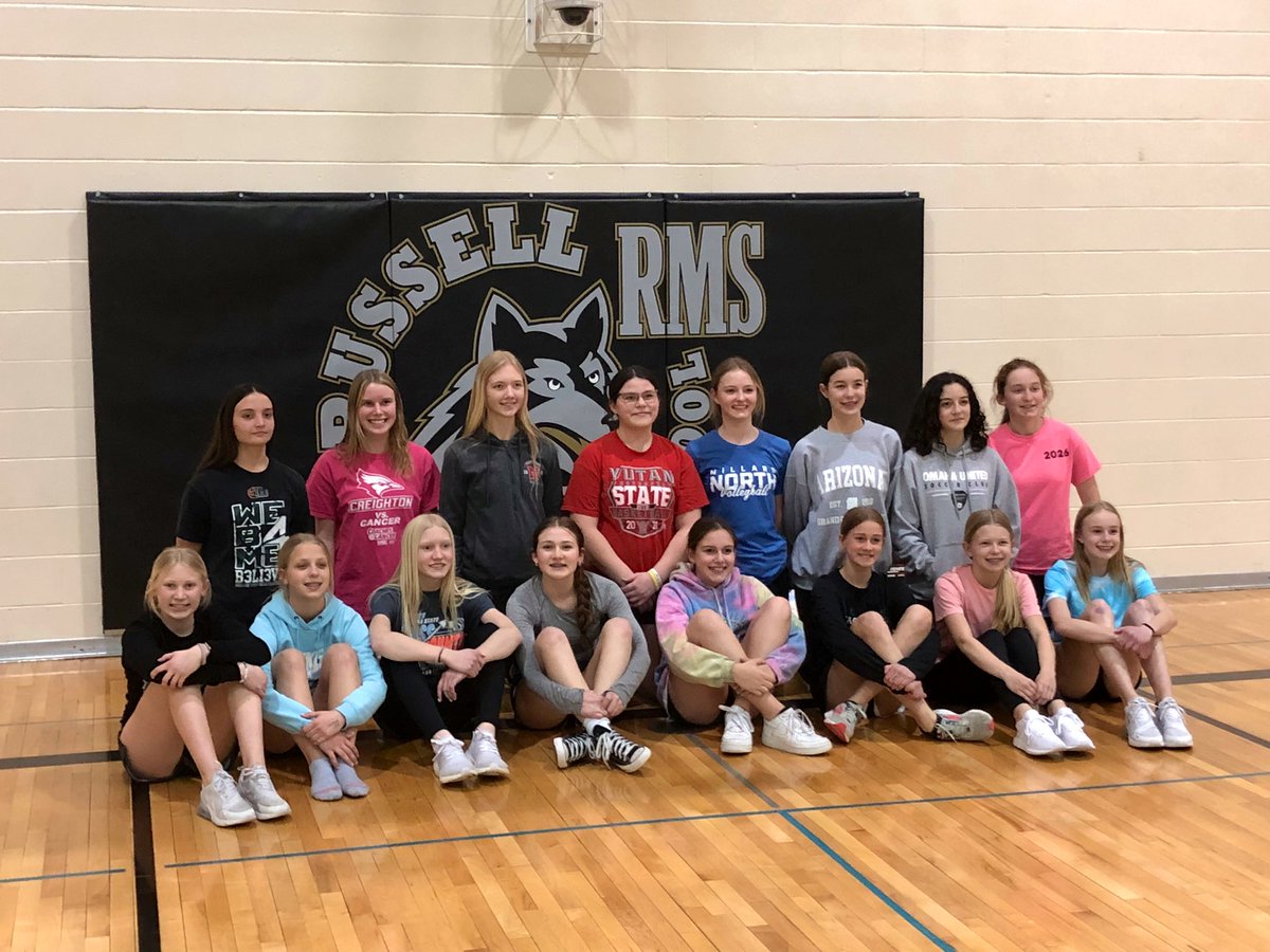 Basketball get together today. Had a great time enjoying smoothies and a game of volleyball. <a href="/MrsGray_RMS/">Julianne Gray</a> <a href="/mps_russell/">Russell Middle</a>