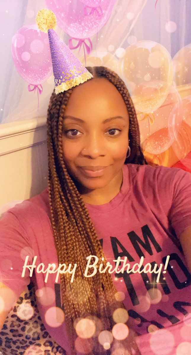 Kimber3484's tweet photo. It’s my birthday 🥳 thank you!!!! https://t.co/Z0YvT0CFzE