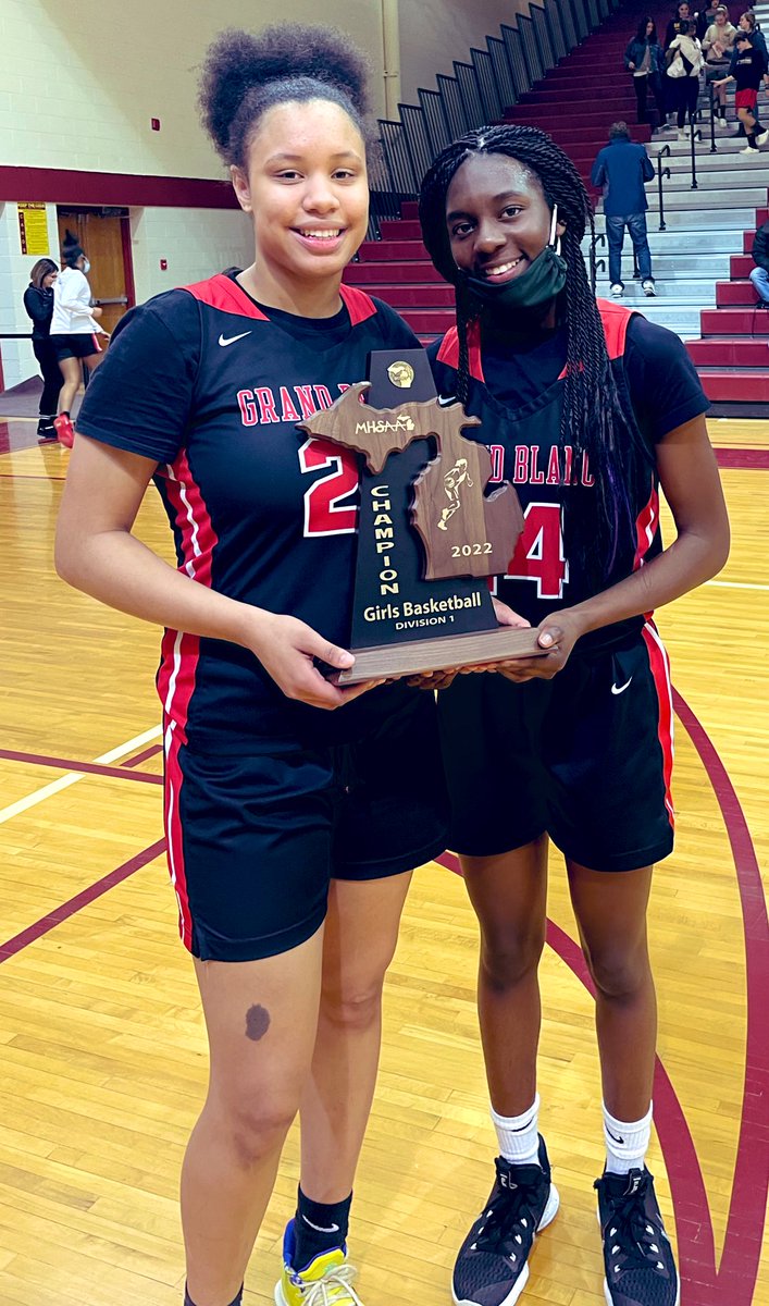 stormAAU's tweet photo. Ok Malaya (‘25) and Rayven (‘25)! https://t.co/H51lKbt28w