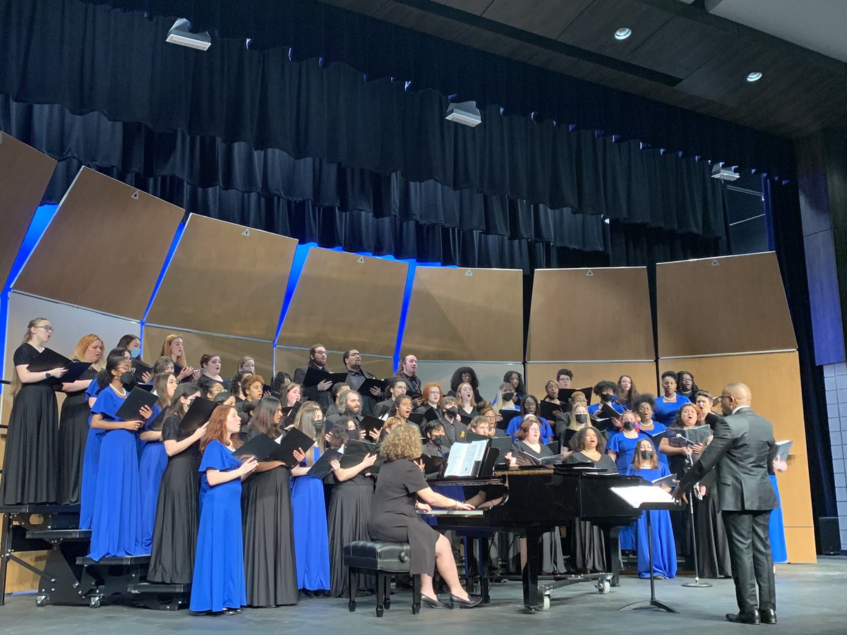 CHS Singing Spartans (@chsspartanssing) on Twitter photo What a night! Gorgeous job by everyone!! πππ #mbuchoir #singingspartans #excellenceisourhabit <a href="/CobbPerforms/">Sara Womack</a> <a href="/SpartanFineArts/">Campbell HS Fine Arts</a> <a href="/Chssparta/">Campbell High School</a> What a night! Gorgeous job by everyone!! πππ #mbuchoir #singingspartans #excellenceisourhabit <a href="/CobbPerforms/">Sara Womack</a> <a href="/SpartanFineArts/">Campbell HS Fine Arts</a> <a href="/Chssparta/">Campbell High School</a>