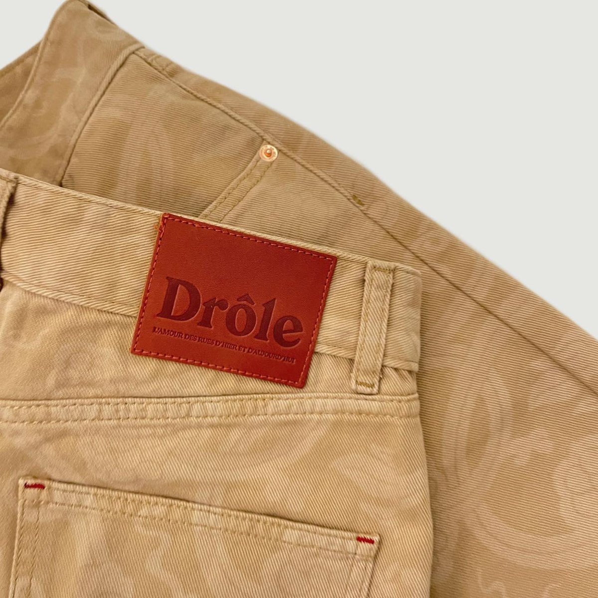MT_HARAJUKU's tweet photo. <Drôle de monsiur>

BLEU JEANS
color: Navy
size: 29inch 31inch
¥29,700-(tax in)

RAISIN PANTS
color: Beige
size: 29inch 31inch
¥33,00-(tax in)

#droledemonsieur 
#monkeytime
#monkeytimejp
#beautyandyouth 
#unitedarrows https://t.co/qqLHUiNkIB