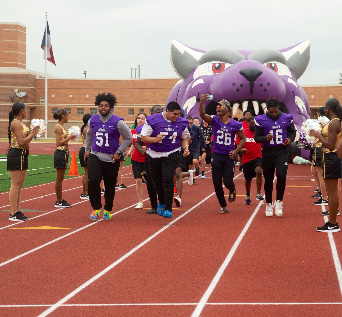 T•H•A•N•K•S 
We were lucky to have <a href="/FootballHumble/">Humble Wildcats FB</a> at our Track Meets this week! These guys helped with setup, welcomed the athletes, volunteered on the track &amp; made the day memorable for so many.
#athleteshelpingathletes 
 <a href="/blitzemD/">Coach Schulz</a> <a href="/HumbleISD_ESS/">Humble ISD Educational Support Services</a> <a href="/HumbleISD/">Humble ISD</a> <a href="/HumbleISD_HHS/">Humble High School</a>