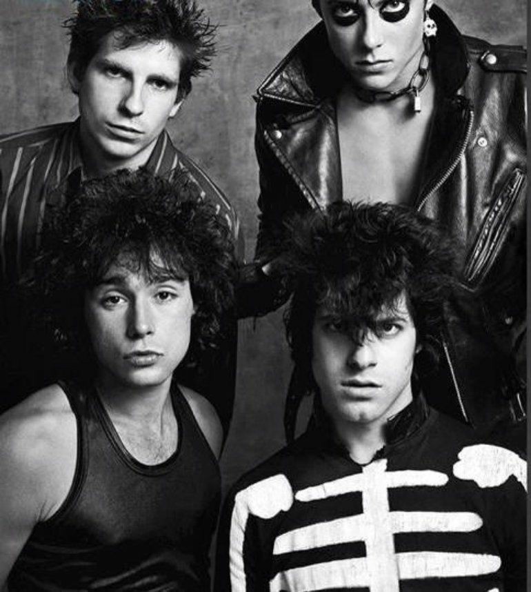 PunkRockStory's tweet photo. In memory of Joey Poole aka Joey Image, American punk rock drummer for the Misfits from 1978 to 1979, band member of Psycho Daisies, The Undead and many other bands, born on this day in 1957, Weehawken, New Jersey
#punkrock #joeyimage #misfits #history #punkrockhistory #otd https://t.co/1v6rnxCoHB