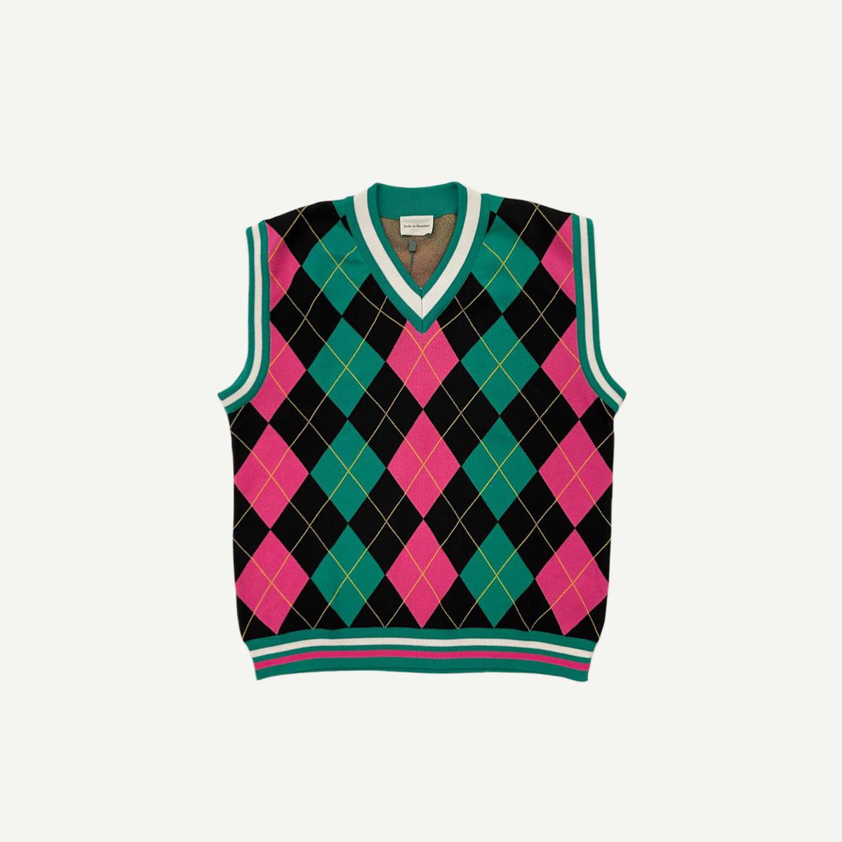 MT_HARAJUKU's tweet image. &amp;lt;Drôle de monsiur&amp;gt;

ARGYLE VEST
color: Black
size: S M
¥45,700-(tax in)

#droledemonsieur 
#monkeytime
#monkeytimejp
#beautyandyouth 
#unitedarrows