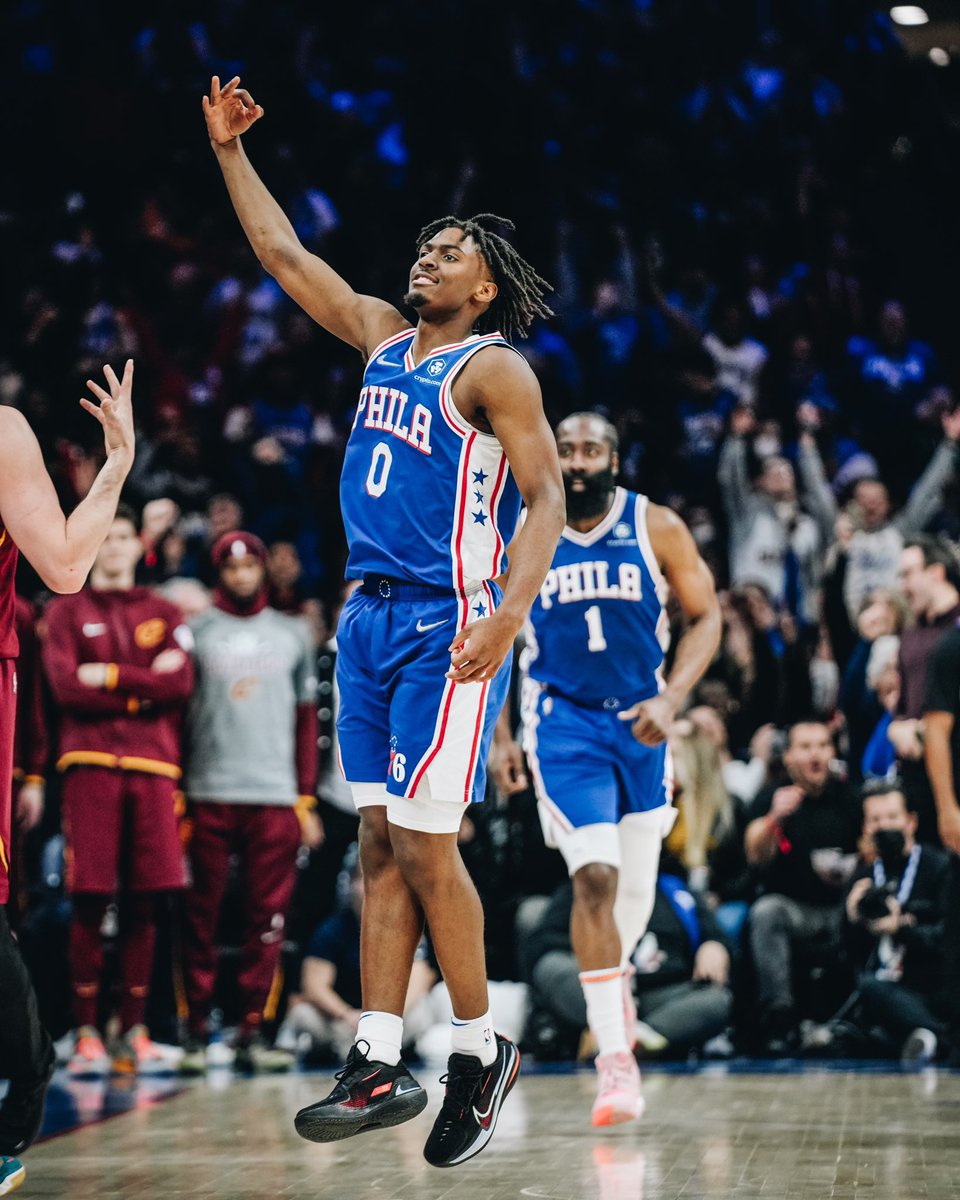 JHarden13's tweet photo. way to hoop gang https://t.co/X2eEO75sB5