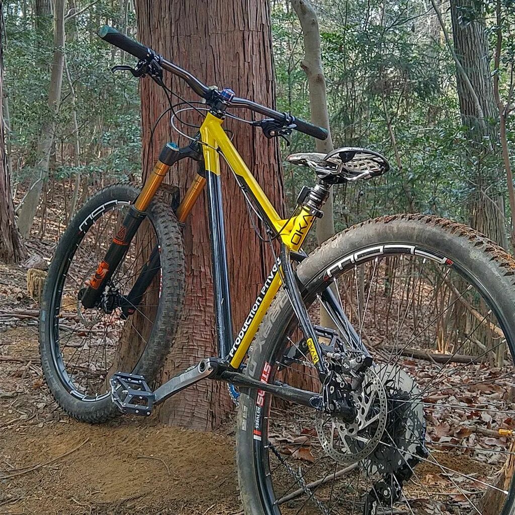 Riding_Fishing's tweet photo. 七でテストライド。
そうかなと思ってたけど、ステム長いしハンドル短かった😆

そもそもフレーム小さいかも。
#ProductionPriveeOKA #ProductionPrivee #MTB #mtblife #mountinbike #マウンテンバイク https://t.co/ZymM0lbuH3 https://t.co/yWoZCfDMS9