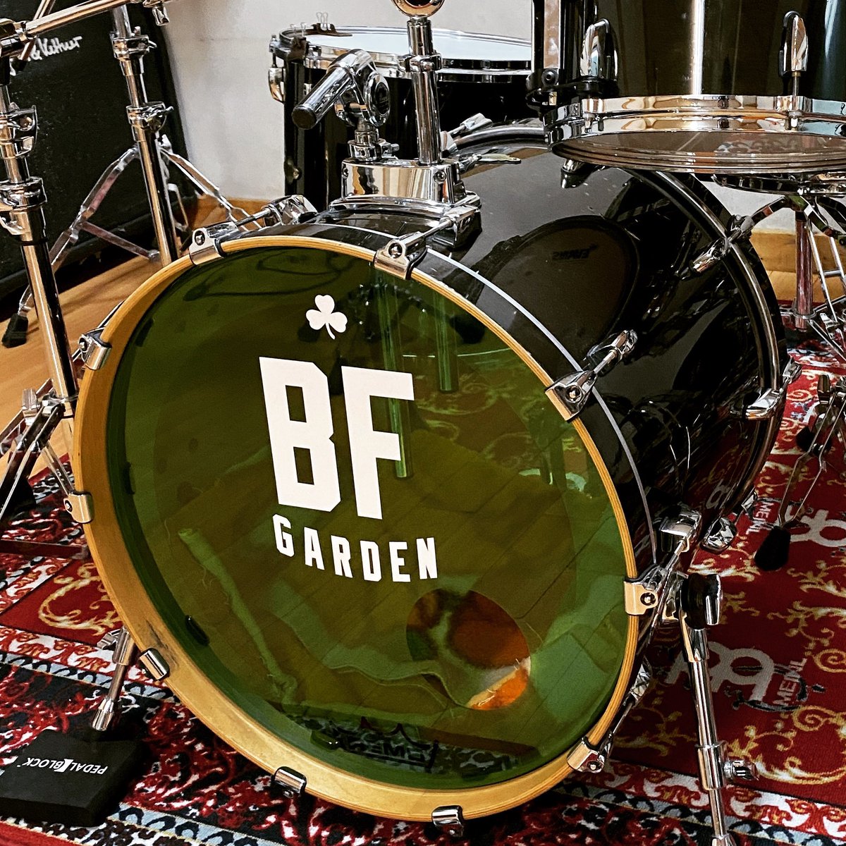 drumshop_apollo's tweet image. §お知らせ
本日は業務提携スタジオ、
西院BFガーデンスタジオで店番してます。
15:00〜20:00
時間内、スネアやペダルの修理やメンテナンスなども承っております。

@mshmasa 
#bfstudio 
#ドラム修理
#スネア修理
#ドラムテック
#チューニング