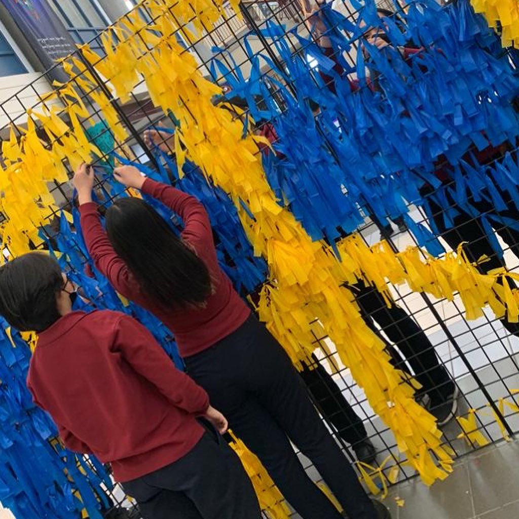 SACHSArts's tweet photo. Women/children weaving camouflage  netting In #Ukraine to # help save their country was the #inspiration of our #art installation to bring awareness &amp; #prayers for #peace to all suffering https://t.co/BR9xc6qNaG via @YouTube @STAUpdates @YCDSB #artheals #unite #cometogether https://t.co/MyafB1Ra8r