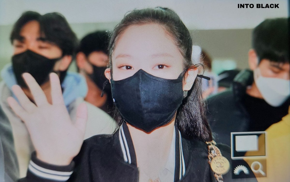 𝙄𝙣𝙩𝙤 𝘽𝙡𝙖𝙘𝙠 tweet media