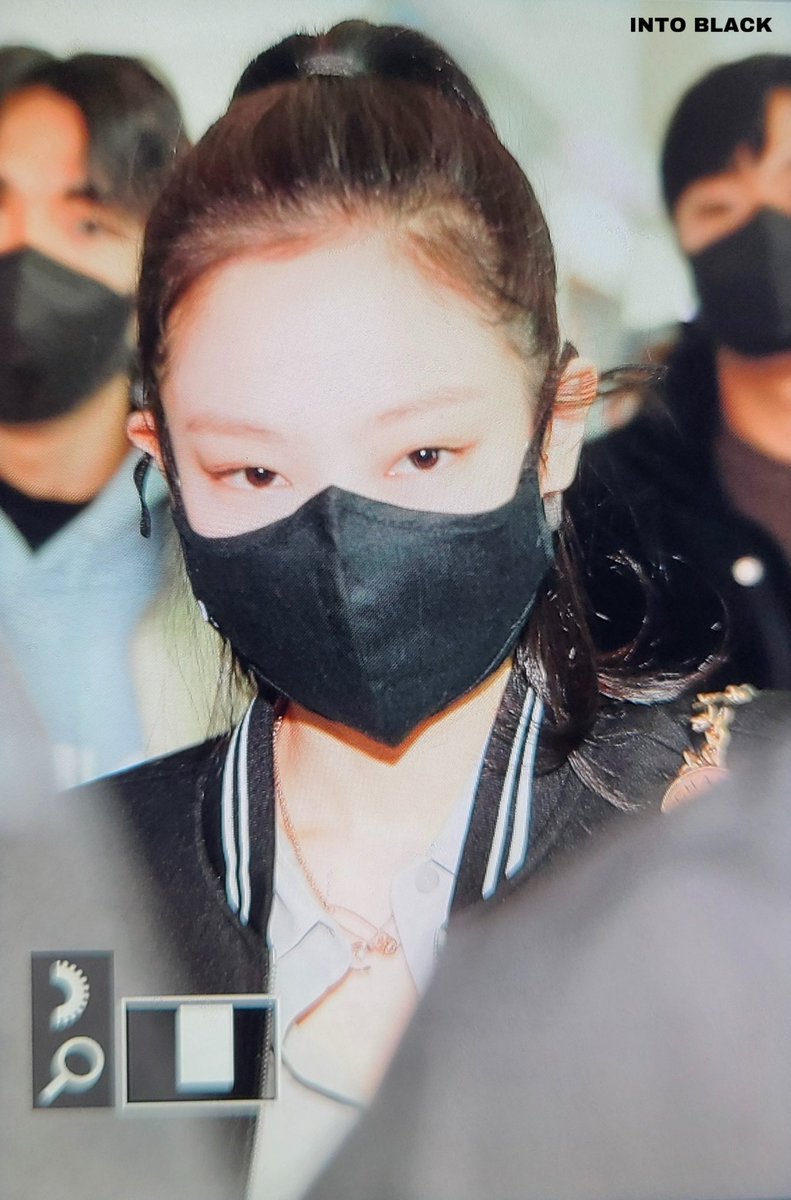 [💫] 220305

#제니   #JENNIE  
#블랙핑크   #BLACKPINK