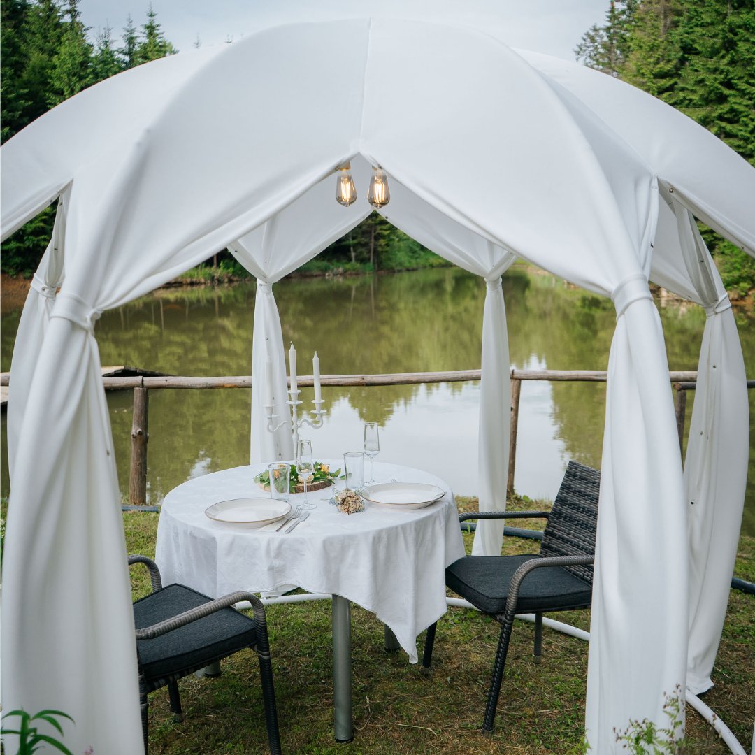 AstreeaUK's tweet photo. St Tropez cover in all its glory! Get ready for a summer of sun with our Summer Covers! #igloo #astreea #restaurant #cozy #spring #warm #cold #friends #dinner #terrace #garden #porch #summer #food #travel #traveladdict #instagood #home #homedecor https://t.co/eIXThWZYqx
