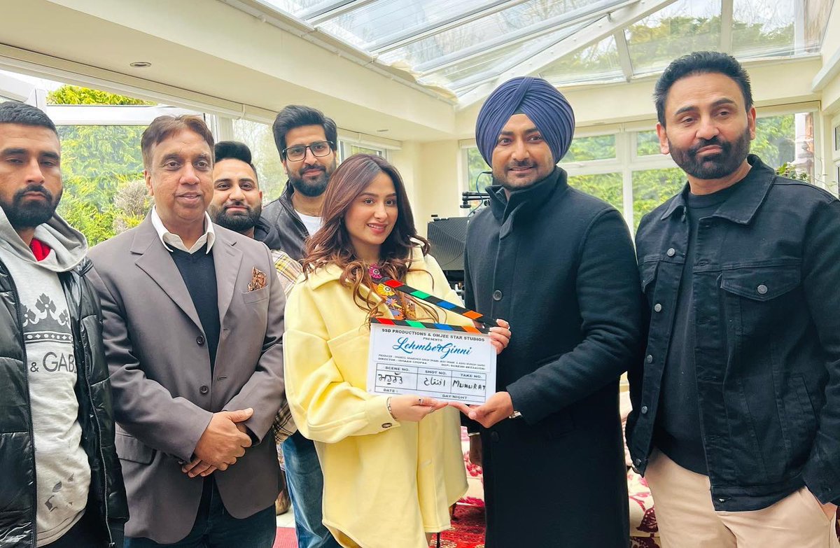 BB13 fame #MahiraSharma to mark her big screen film debut (Punjabi film) with 'LehmberGinni'

#LehmberGinni film will be shot in London and other places in the United Kingdom. The film is a family drama along with romantic comedy.

#BiggBossTak #RealityTak