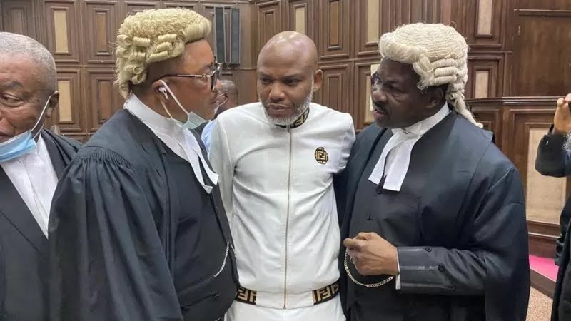 Mazi Nnamdi Kanu, currently being detained in the custody of the Department of State Services, has therefore requested his legal team to always make out time to hang out and enjoy some bottles of drinks
#Biafra #IPOB #kanu #News

fastnewsng.com/victory-is-cer…