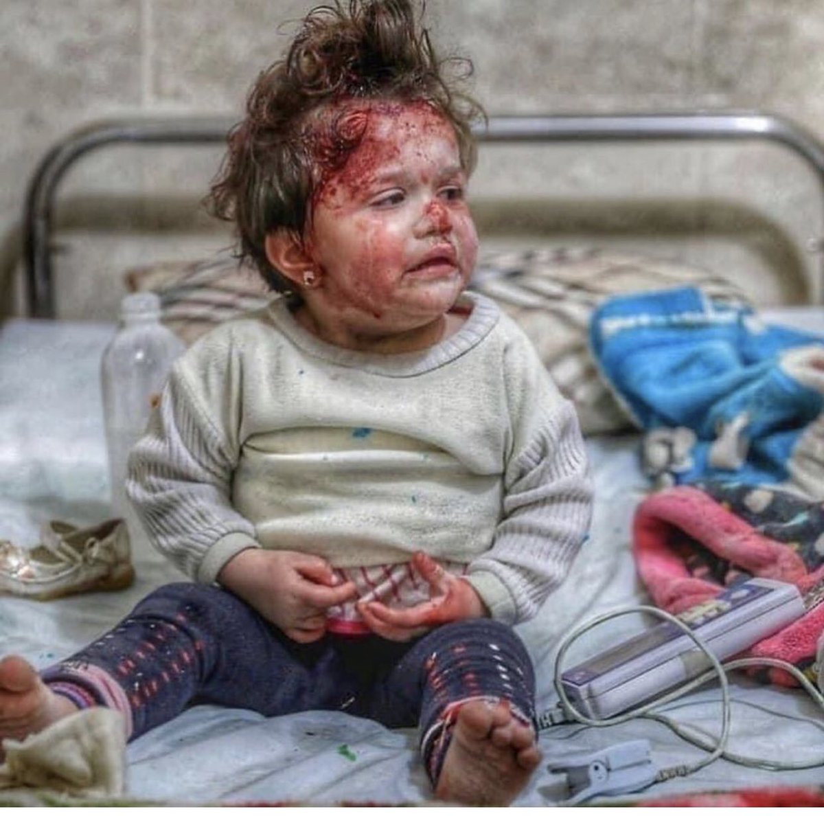 DosukMaria's tweet photo. Why children? 🇺🇦🇺🇦🇺🇦
It could be your children. #StopPutinNOW #CloseTheSkyUkraine https://t.co/nMgk4o3Ugo